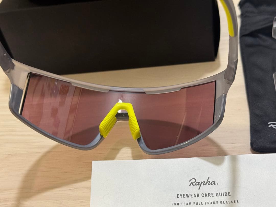 Rapha ラファ プロチーム フルフレーム グラス（ブラックミラーレンズ）