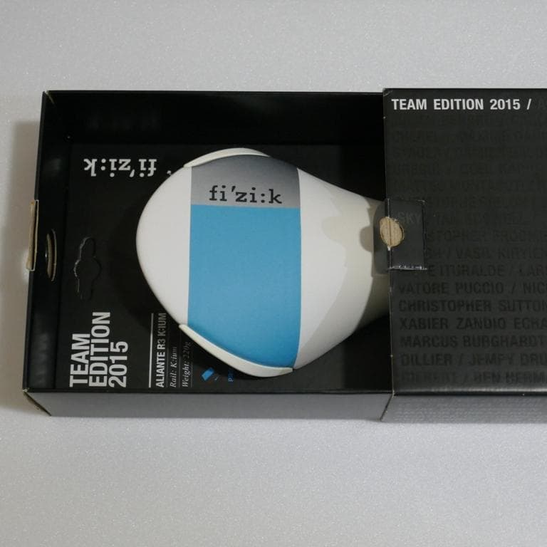 FIZIK サドル ALIANTE R3 TEAM EDITION