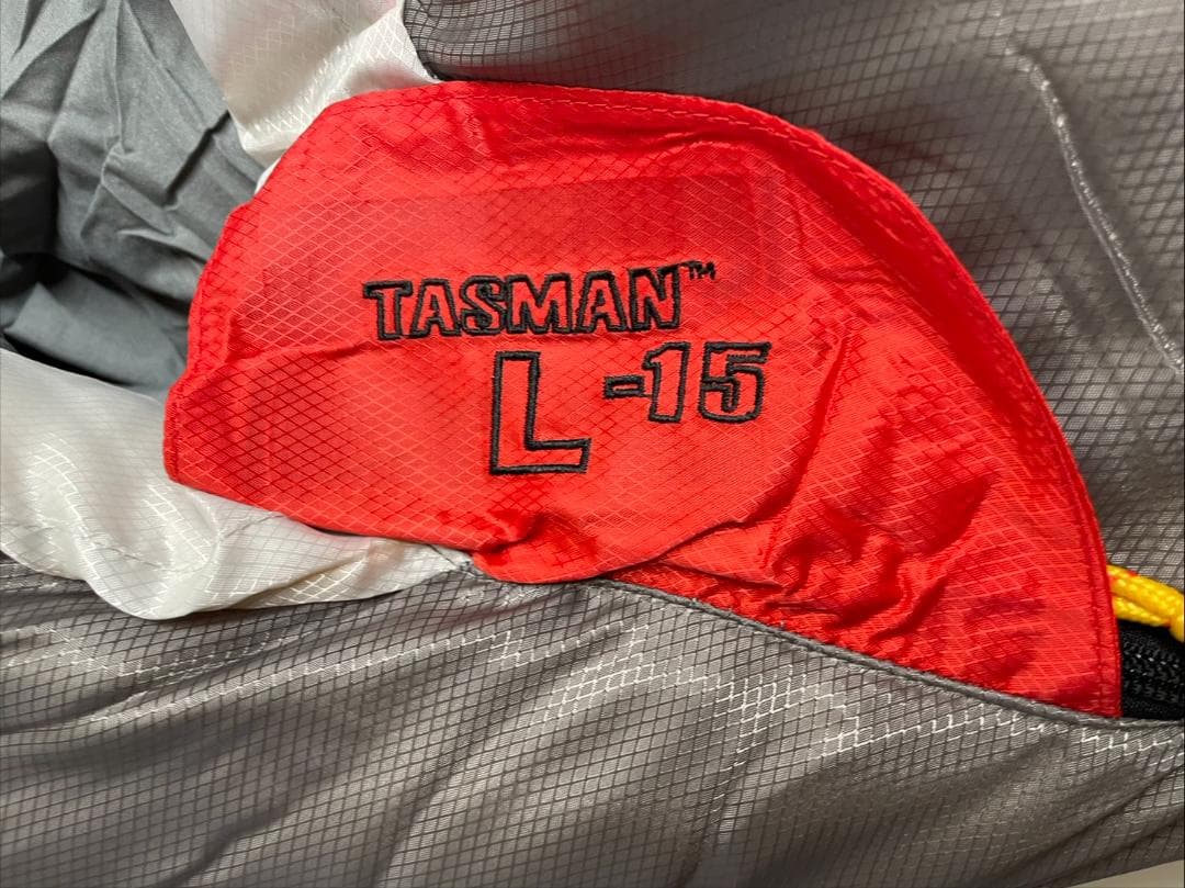 超激安出品 Coleman　タスマンキャンピングマミー　L-15　シュラフ　寝袋