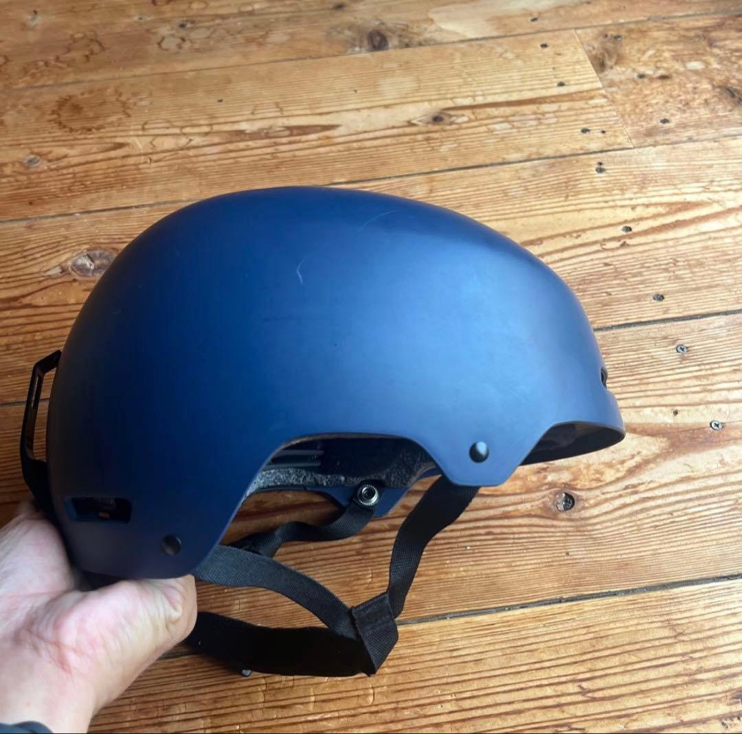 GIRO アウトドアヘルメット ネイビー　スキー、スノボー、スケート用　Lサイズ