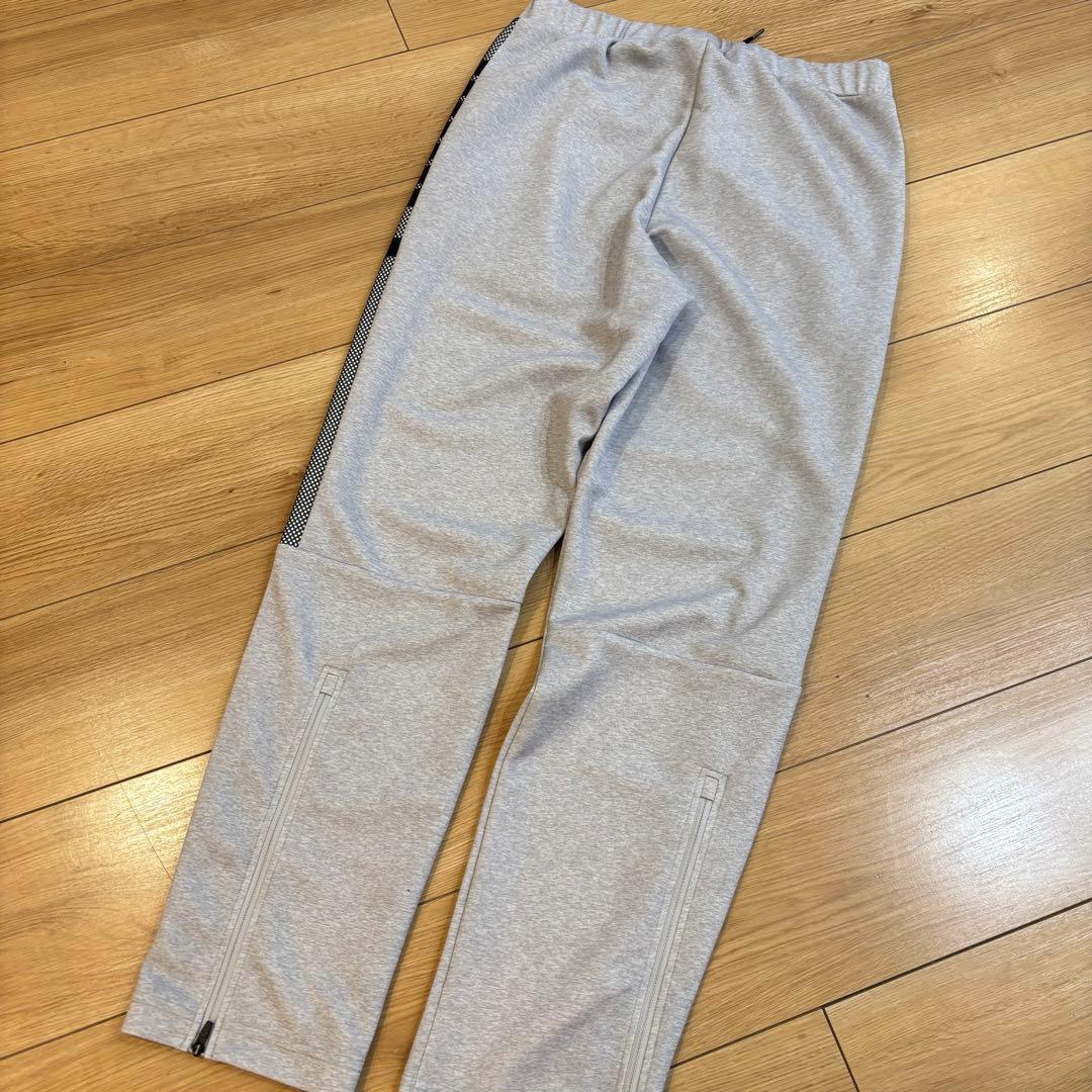 新品　PUMA プーマ　トレーニングウェア　ジャージ上下セット　セットアップ