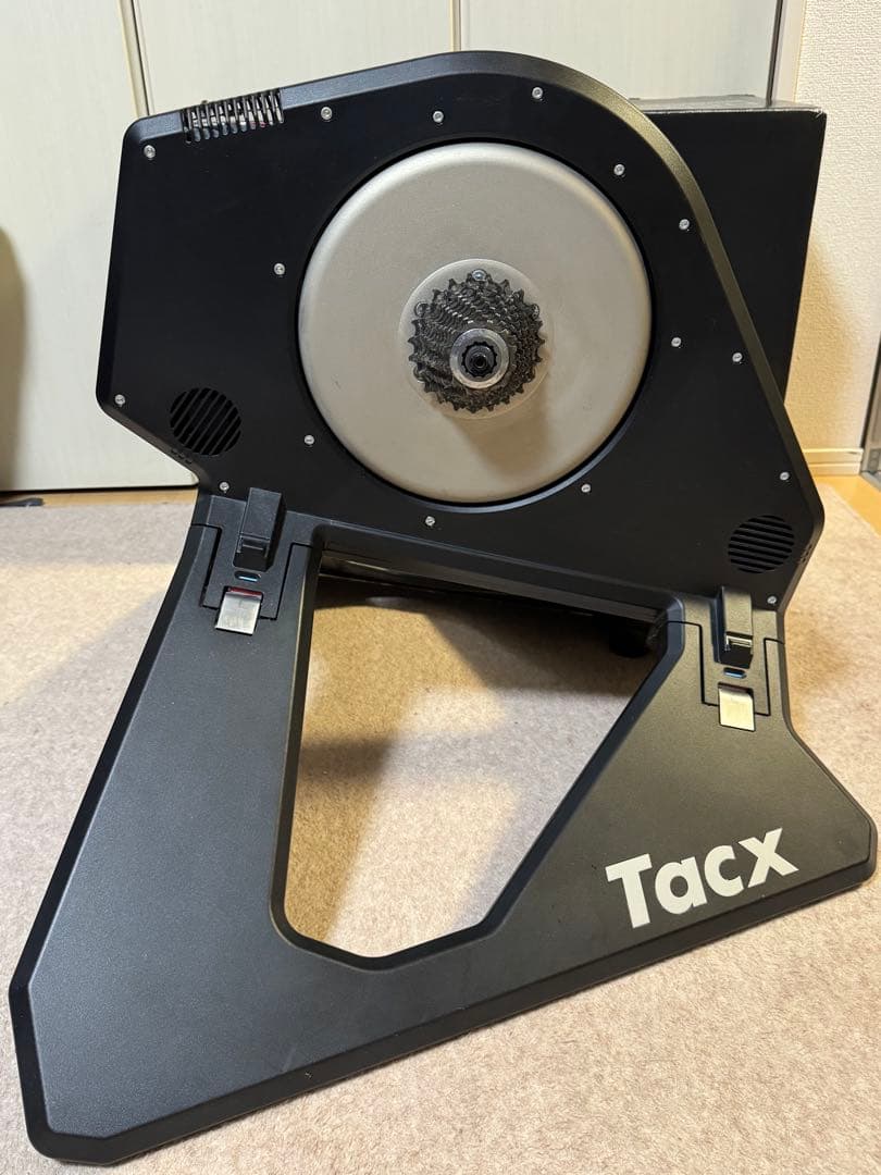 Tacx NEO Smart T2800 付属品セット