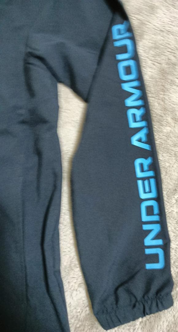 に*様 アンダーアーマーUNDERARMOUR上下セット/正規品/未使用//サイ