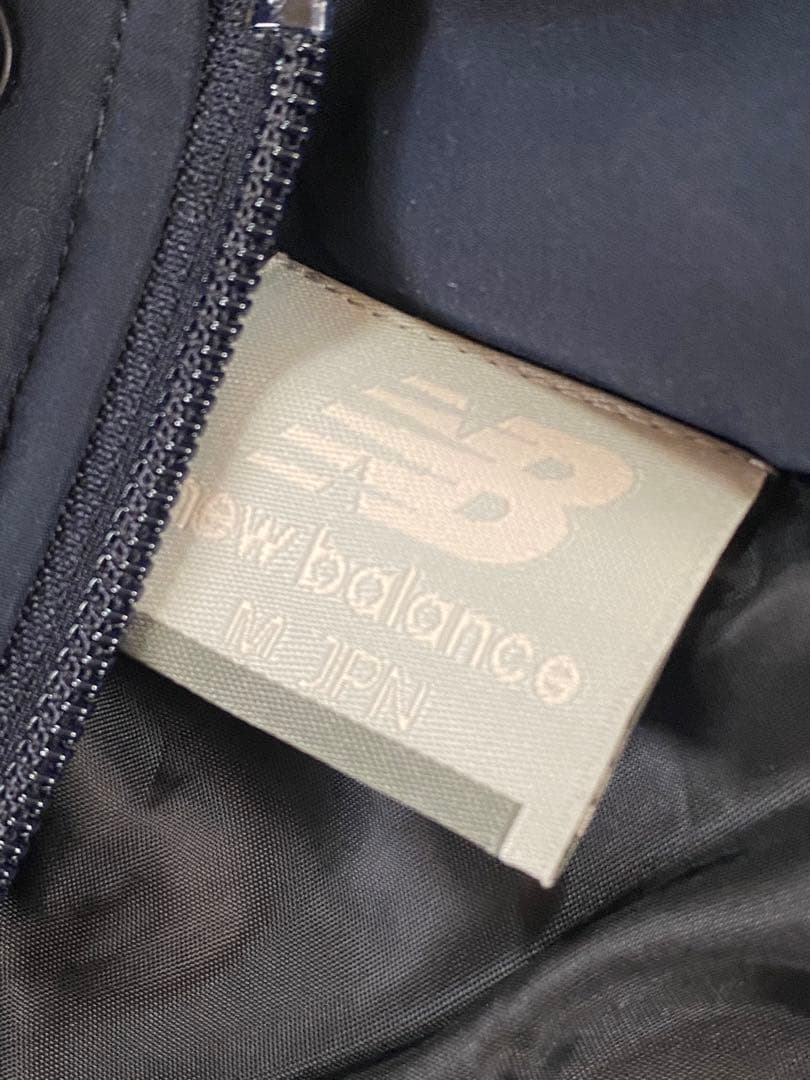 s*h様 新品同様 New Balance ベンチコート Mサイズ ネイビー 防