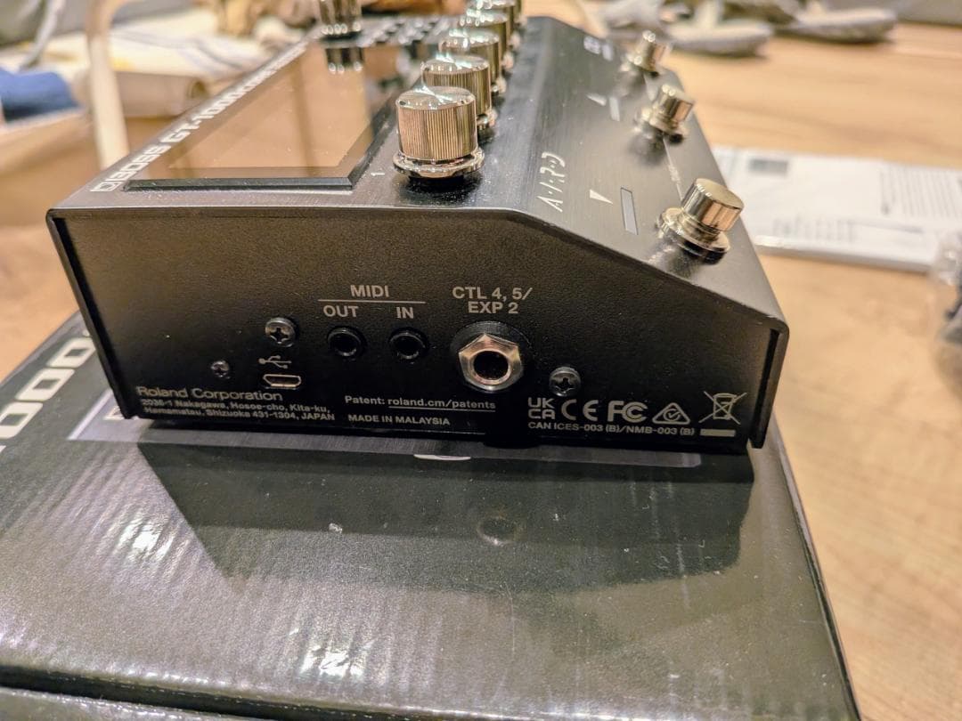 GT-1000Core BOSS マルチエフェクター【美品・付属品全てあり】