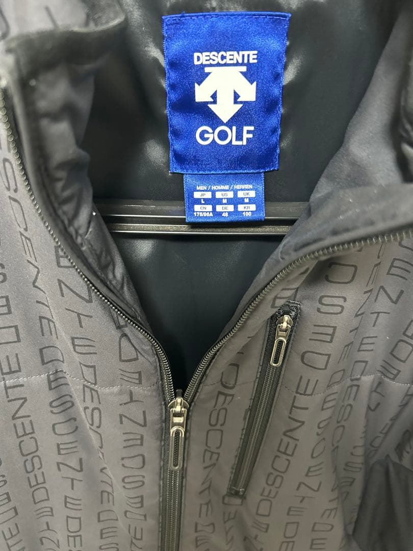 【完売／美品】デサント　ストレッチ中綿ジャケット　ブラック