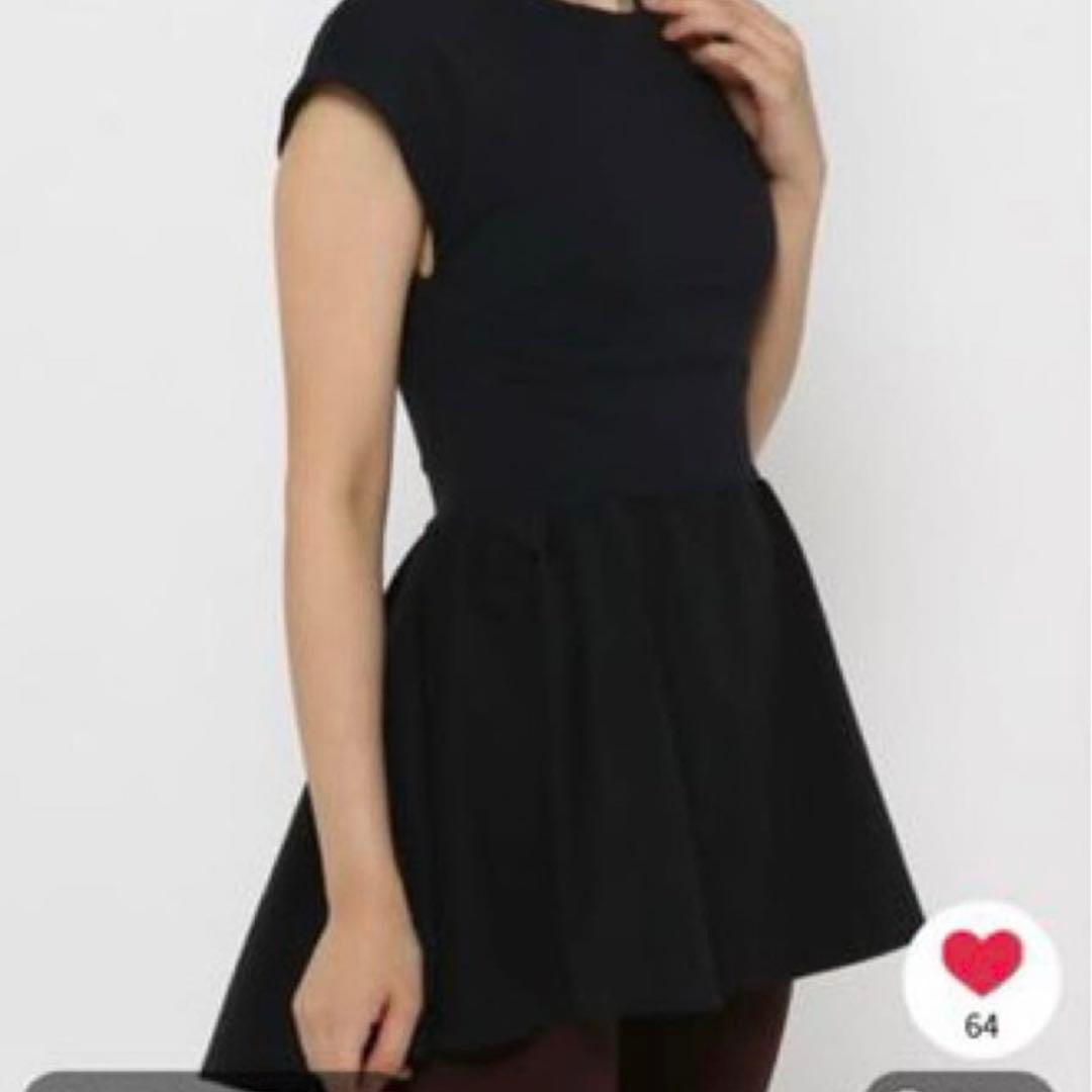 美品　HEREIAM カップ付きトップス ペプラムトップス　size4