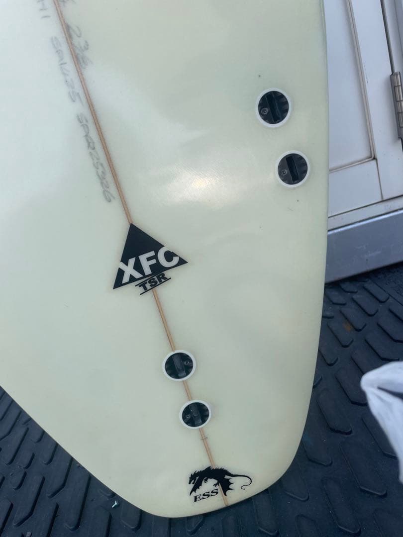 bullabond ESS サーフボード　バッグ付き