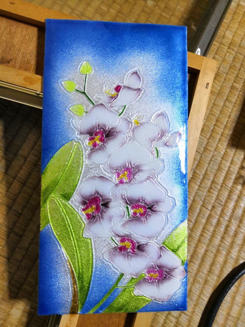 かわいいピンクの胡蝶蘭　絵画　七宝焼き