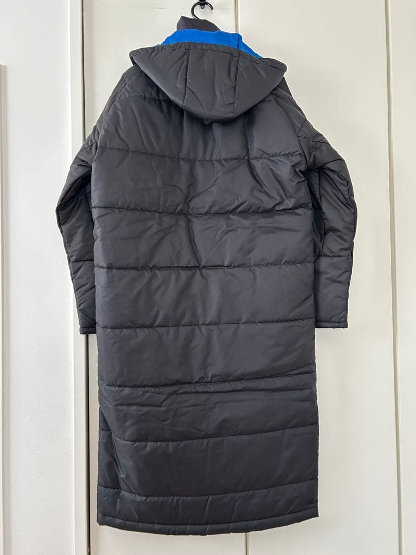 【新品・未使用】アンブロ　ベンチコート　S