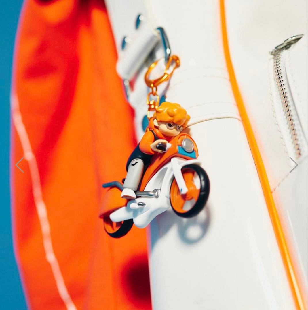 ミュージシャン Mini Vaundy Keychain \"SILENCE\" [Bike]