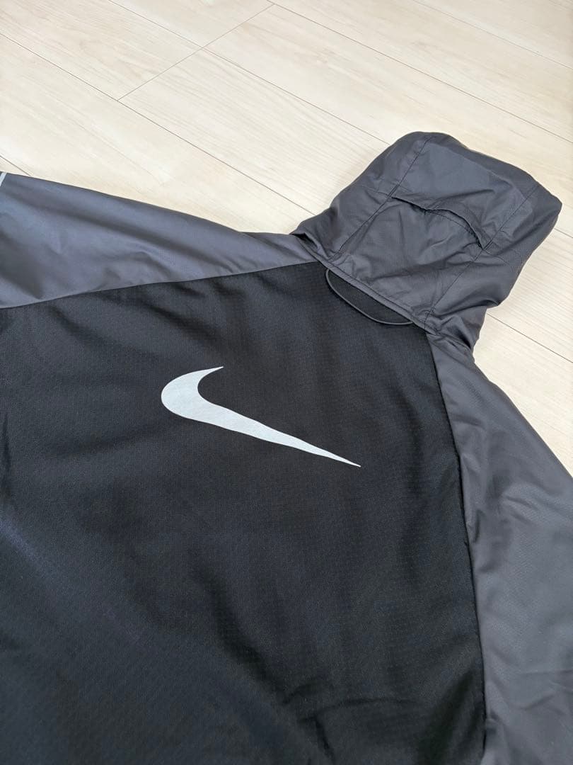 新品タグ付★NIKE★ナイキ★マイラーフーディランニングジャケット★Ｌ★ブラック
