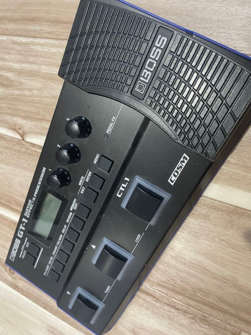 BOSS GT-1 ギターエフェクター【アダプター付属】
