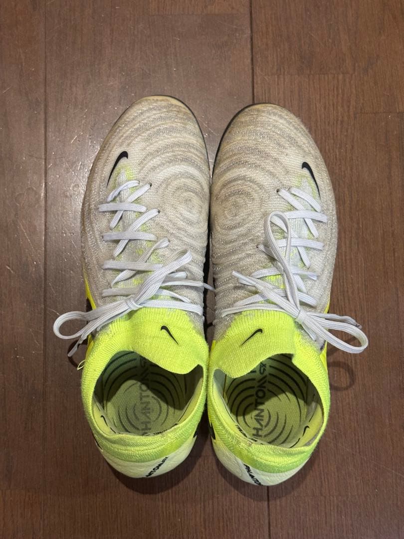 Nike サッカーシューズ ホワイト/イエロー