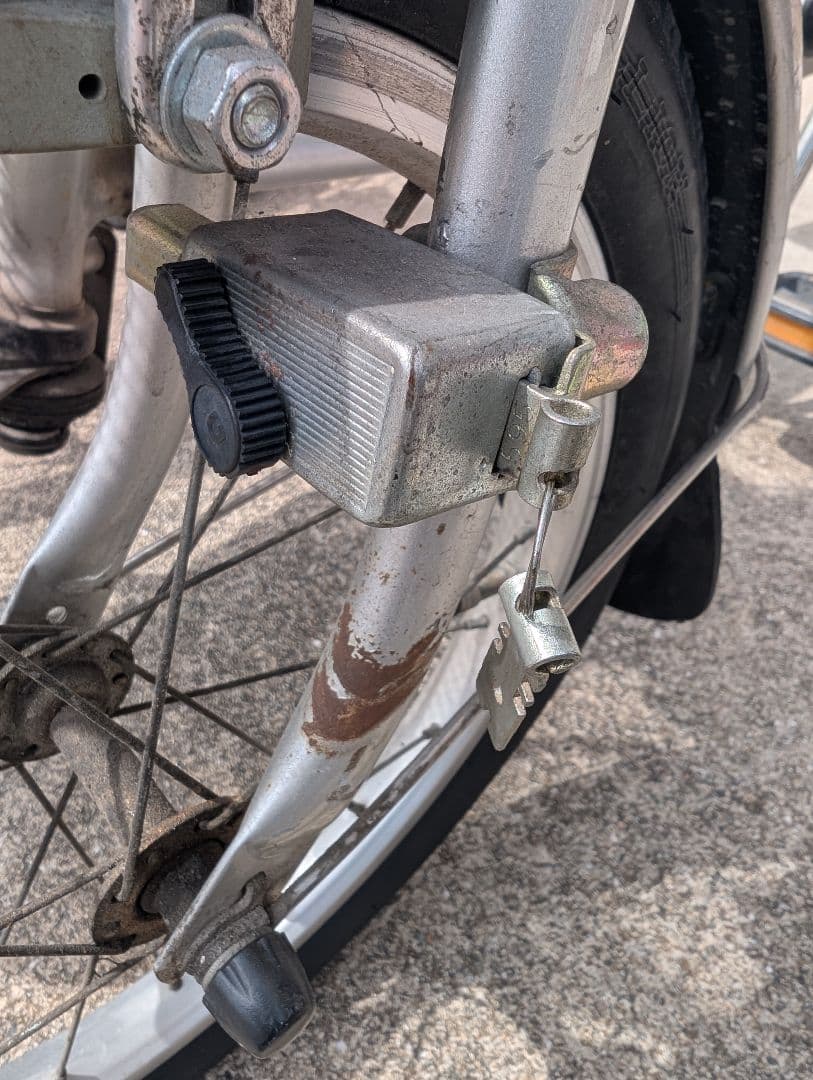 ブリヂストン　ミンナ　前2輪後1輪　大人用3輪車