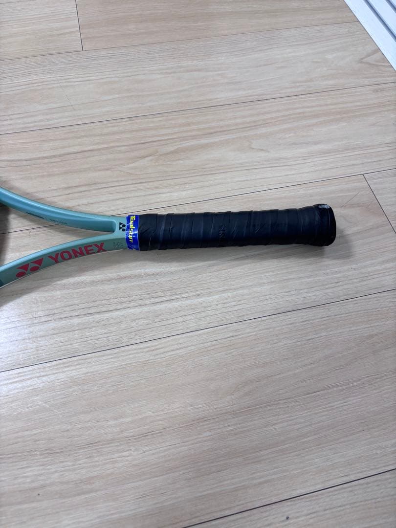 YONEX PERCEPT 100L テニスラケット