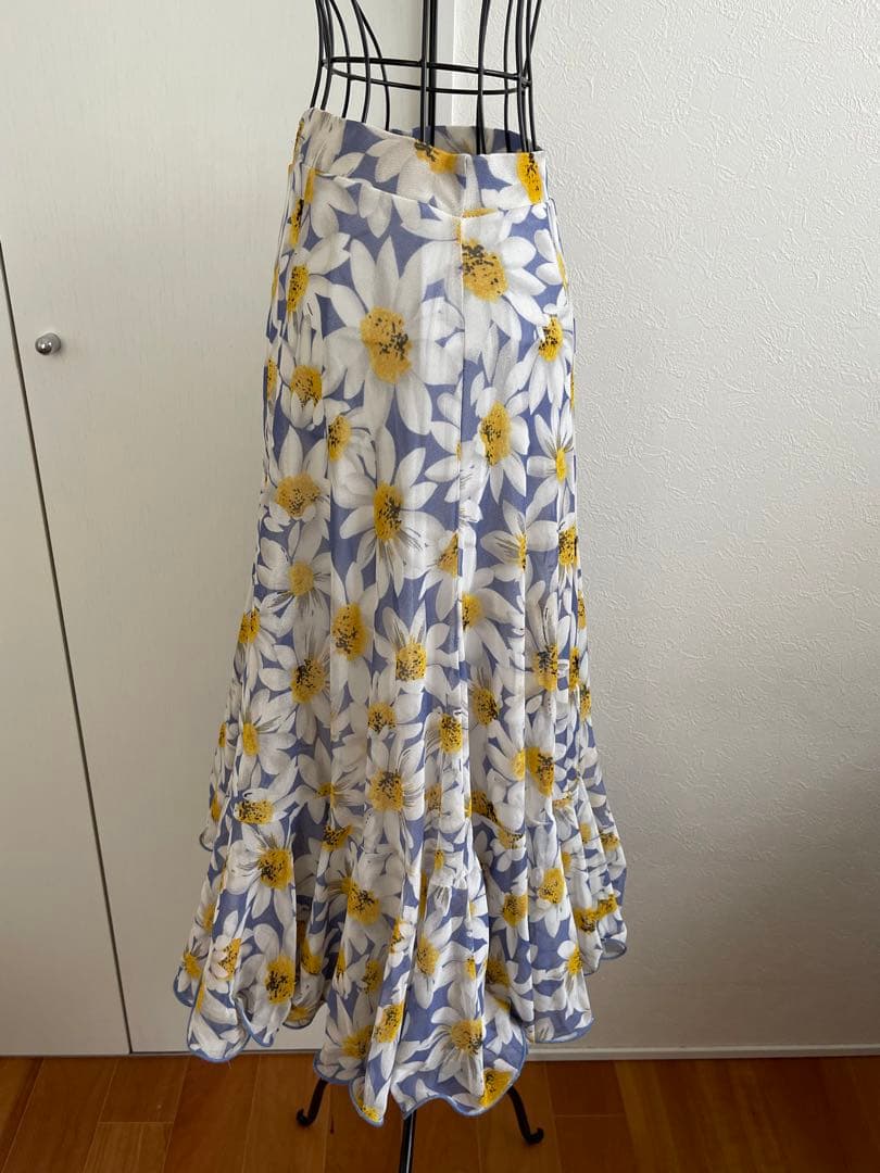 ❤️USED❣️美品❣️社交ダンス　ミディアムスカート　花柄❤️