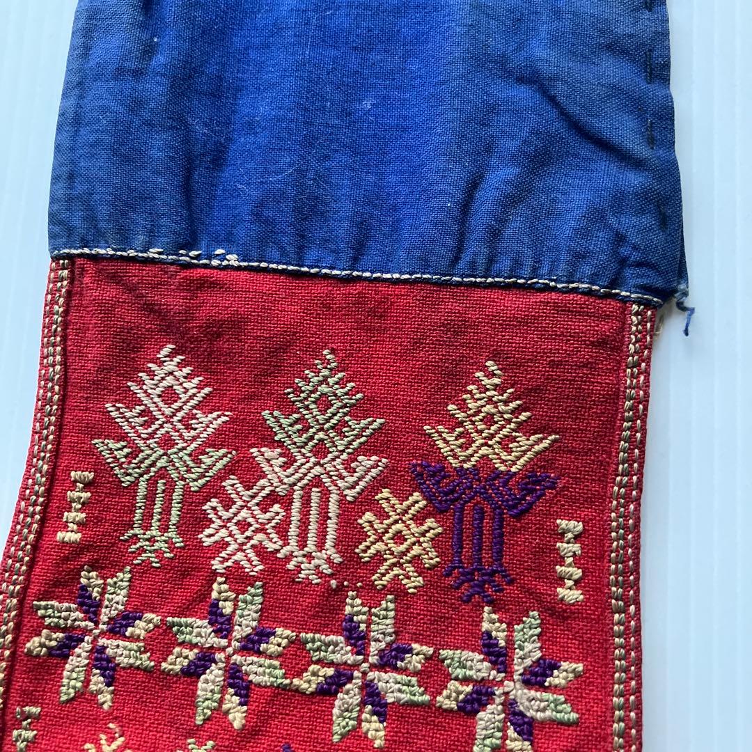 アンティーク古布　トルコ少数民族ヨルク族の刺繍サッシュ