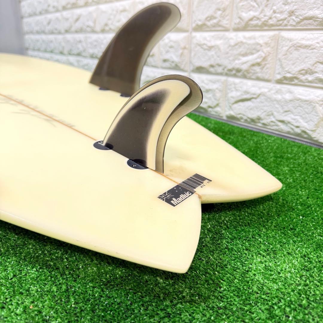 美品　DYLAN 5’11 サーフボード　フィン　ニットケース　マークリチャーズ