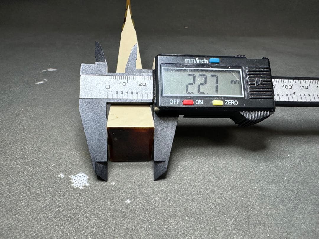 三味線　天然素材　バチ　和楽器 民謡　アンティーク　細密細工