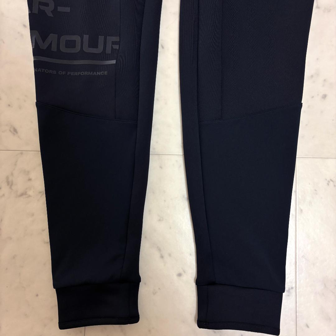 アンダーアーマー L　UAハイブリッド ニットジャケット & パンツ 上下 黒