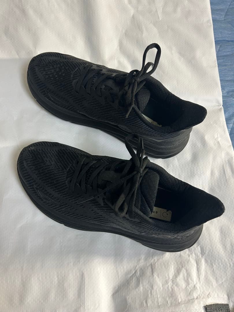 HOKA CLIFTON9 ブラック　25.5㎝
