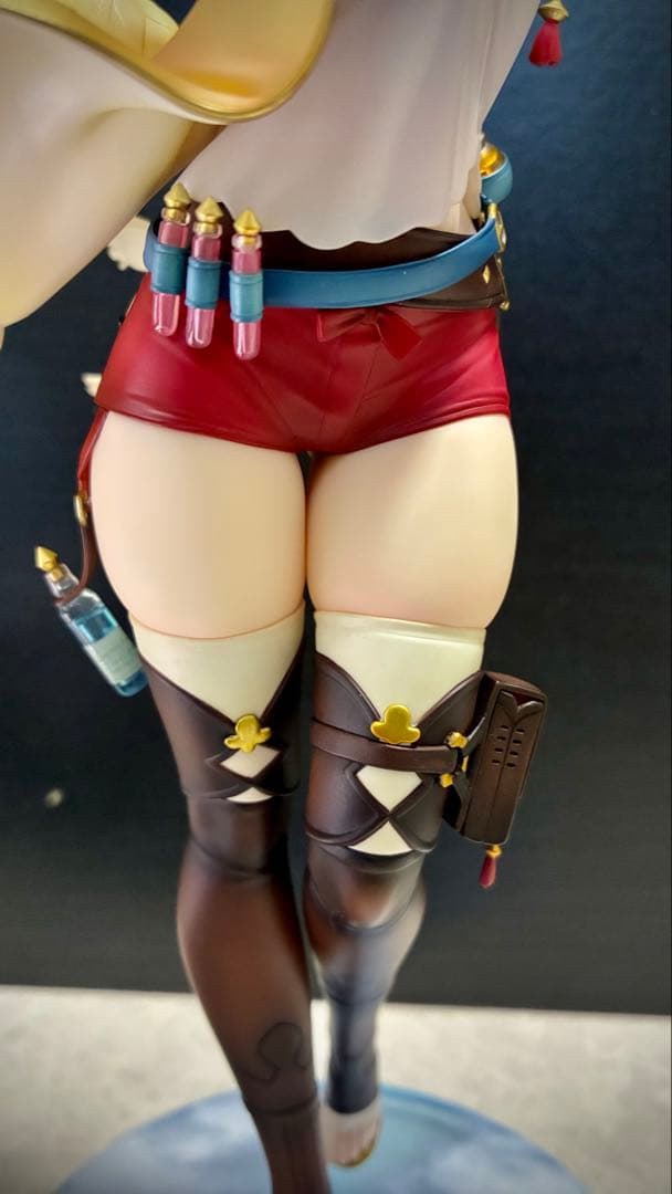 ライザのアトリエ ～常間の女王と秘密の隠れ家～ フィギュア アルター ライザ