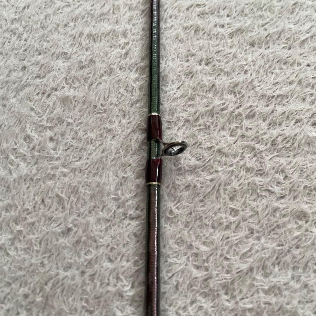 美品　シマノ 18 ワールドシャウラ 1652R-3