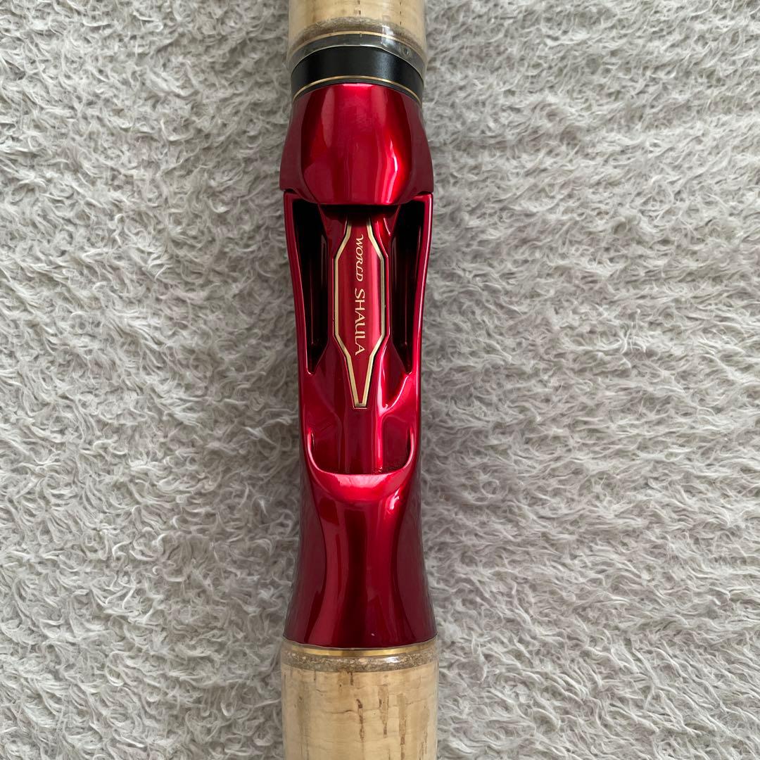 美品　シマノ 18 ワールドシャウラ 1652R-3