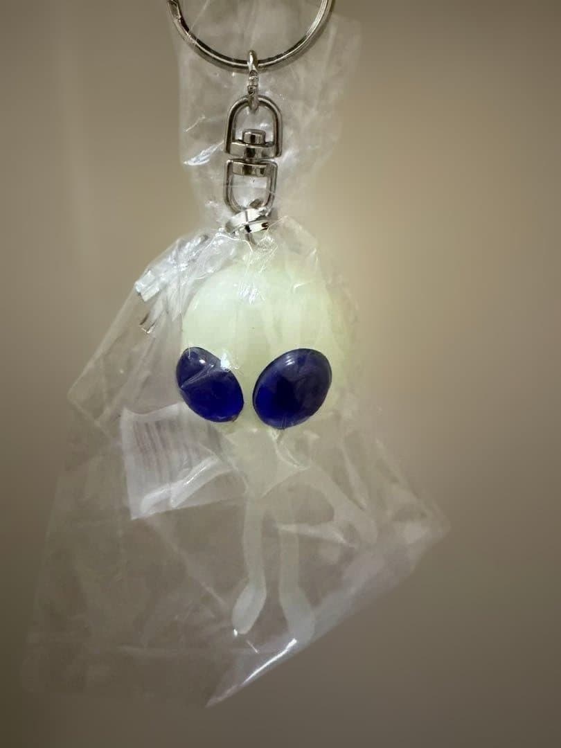 【新品】暗い所で光る！【蓄光エイリアンキーホルダー】10個セット