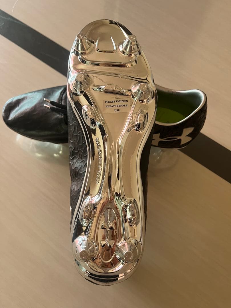 ⭐️新品　未使用品⭐️ UNDER ARMOURサッカースパイク26㎝