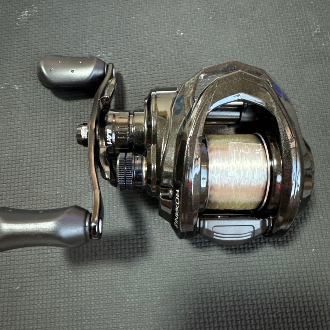 リール Abu Garcia ROXANI 8-L