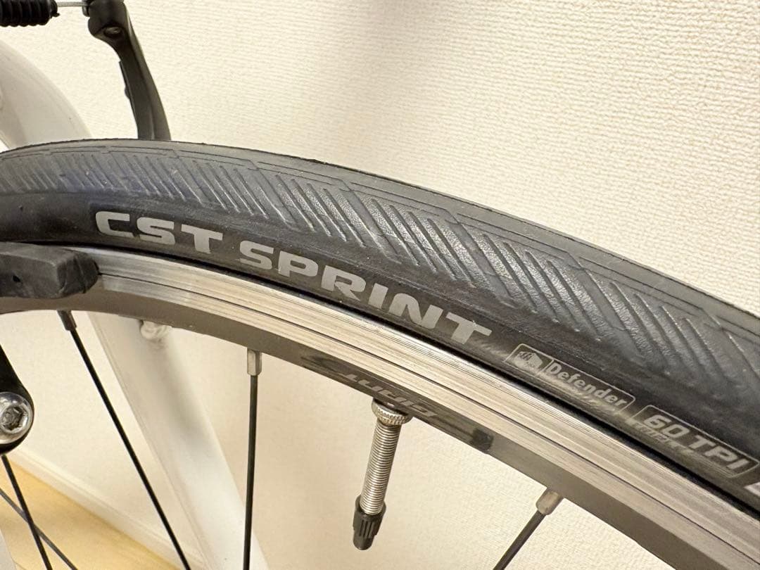☆高年式2022 GIANT ESCAPE RX3 人気のホワイト　Mサイズ