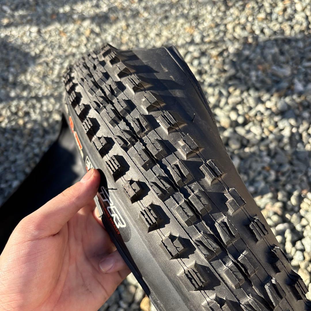 MAXXIS DHF(ほぼ新品)とDHR(中古)2本セット(27.5)