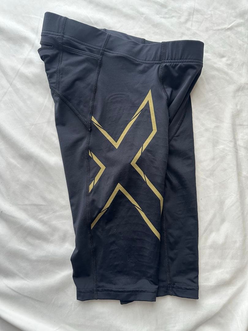 2XU コンプレッションハーフタイツ　XSサイズ