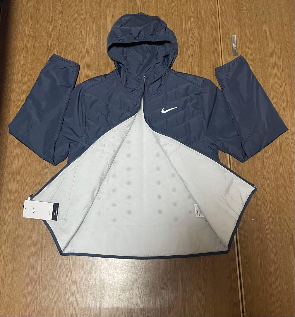 Nike ナイキ　ランニングウェア・ランニングジャケット　新品　メンズL