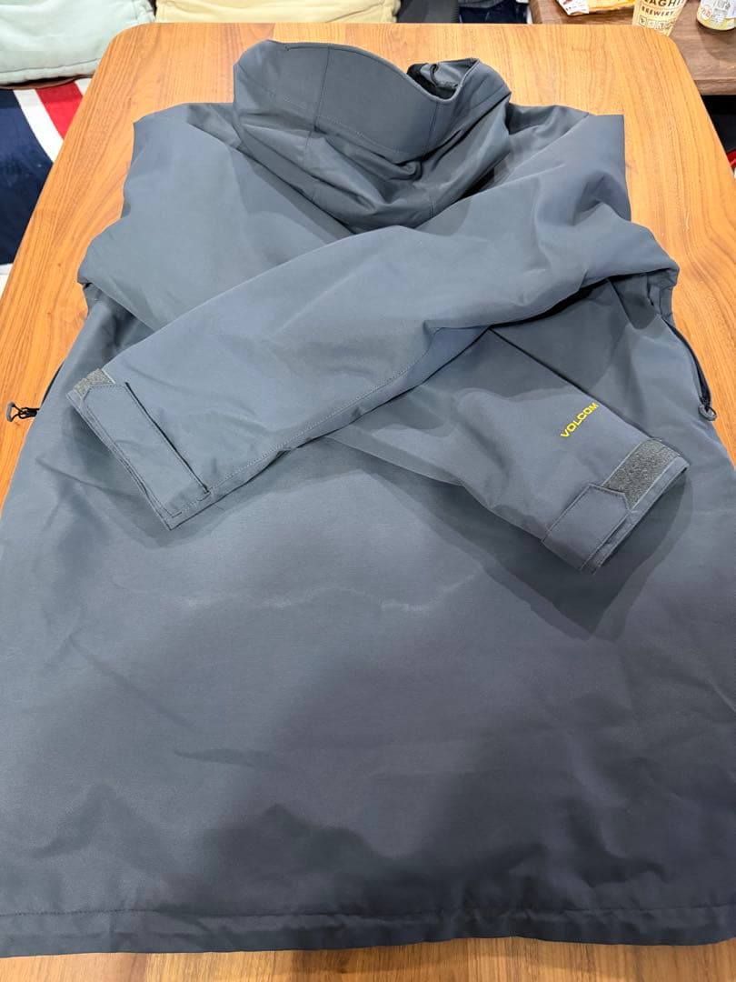 VOLCOM スノボー　ウェア
