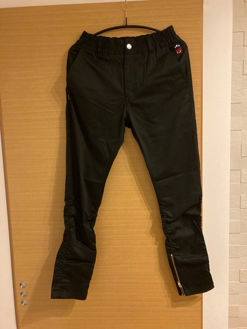 ラッセルノパンツ