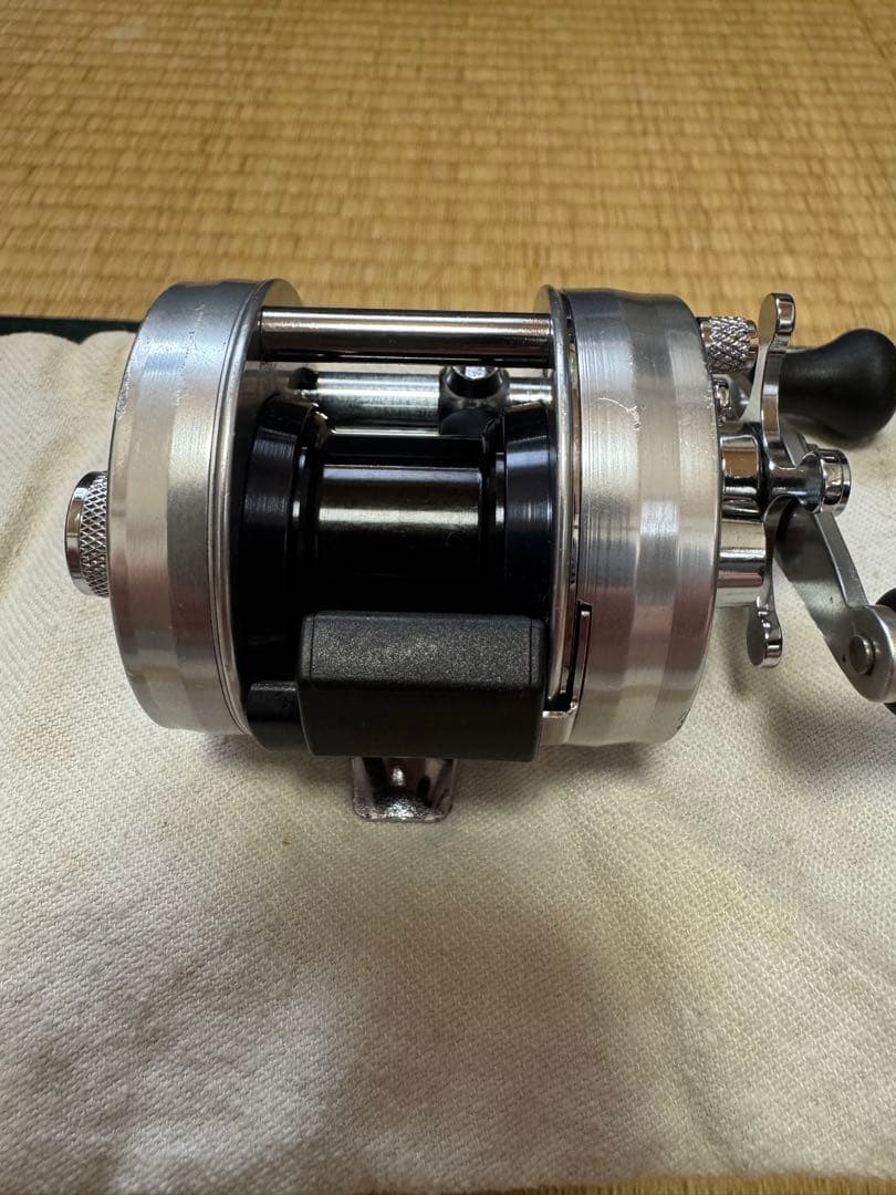 アブガルシアABU アンバサダー1600C ベイトフィネス　トラウト　レア