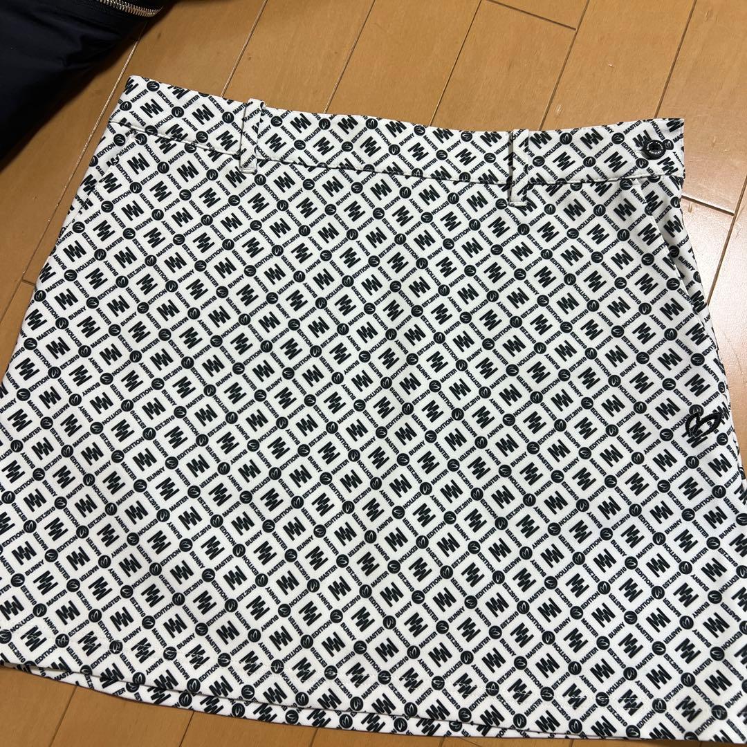 マスターバニー　2点