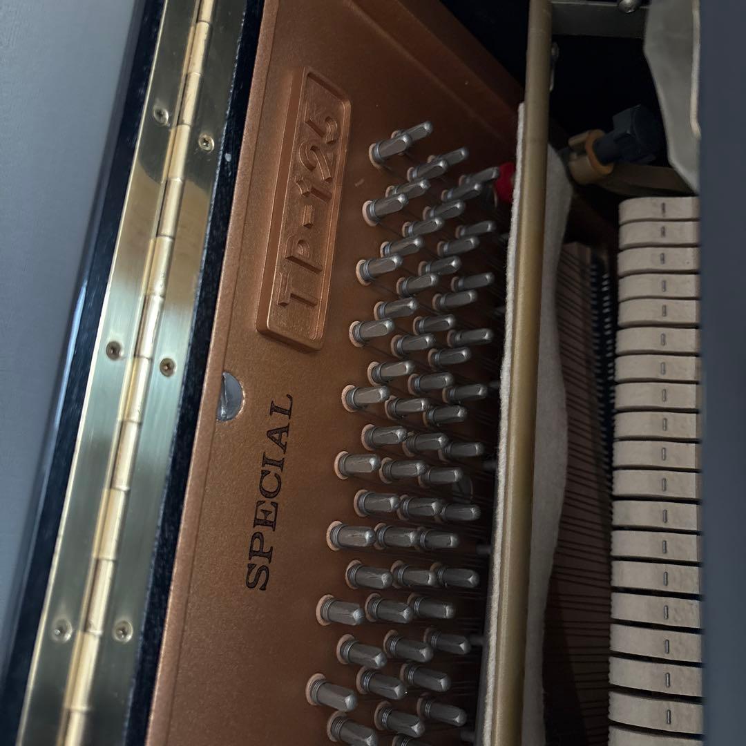 アップライトピアノ　KAWAI