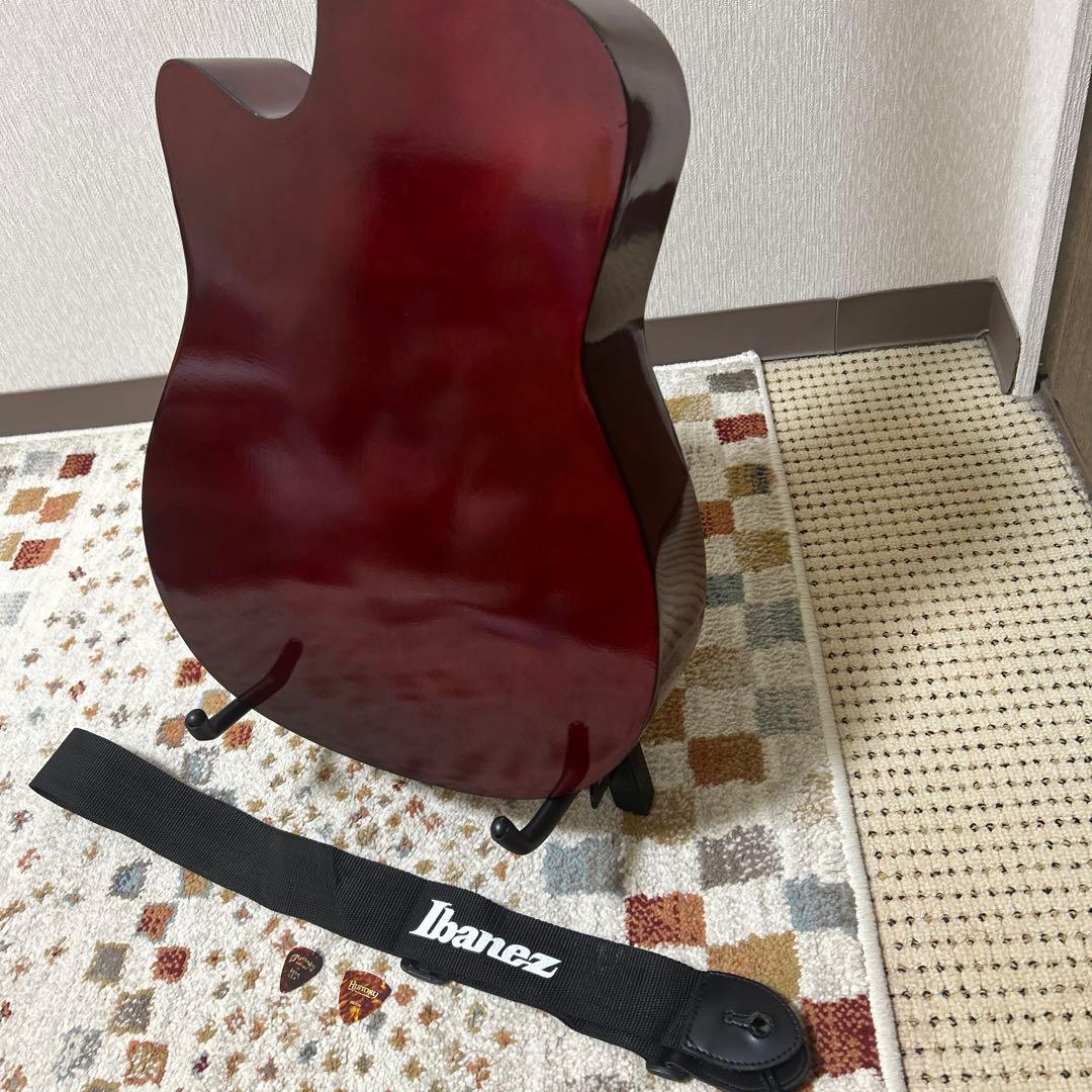 chellbeeアコースティックギター