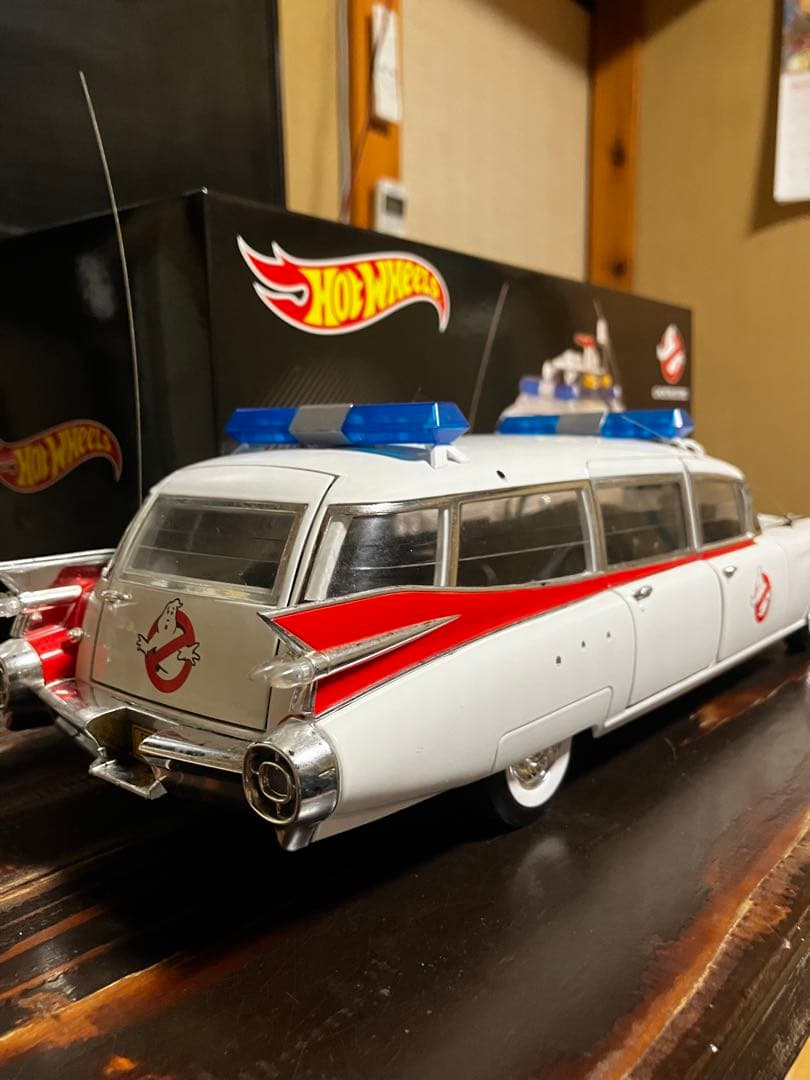 Hot Wheels Ghostbusters Ecto-1 1/18 ジャンク