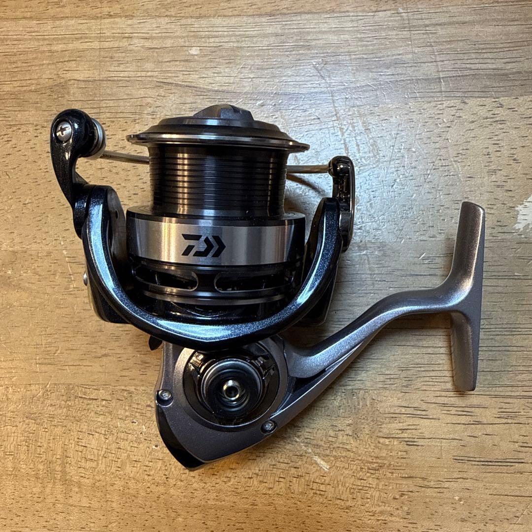 DAIWA 14 CALDIA 3012H スピニングリール