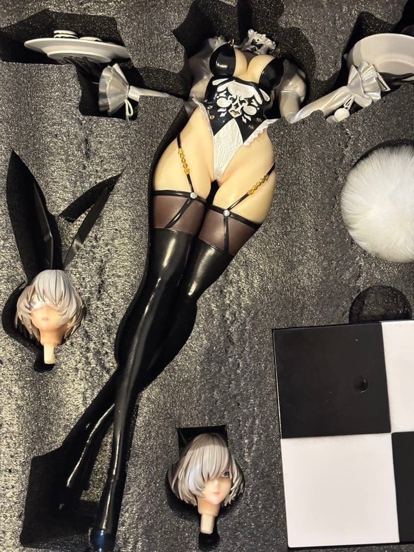 新品　ウエイトレスバニー　フィギュア　2B ニーアオートマタ　バニーガール