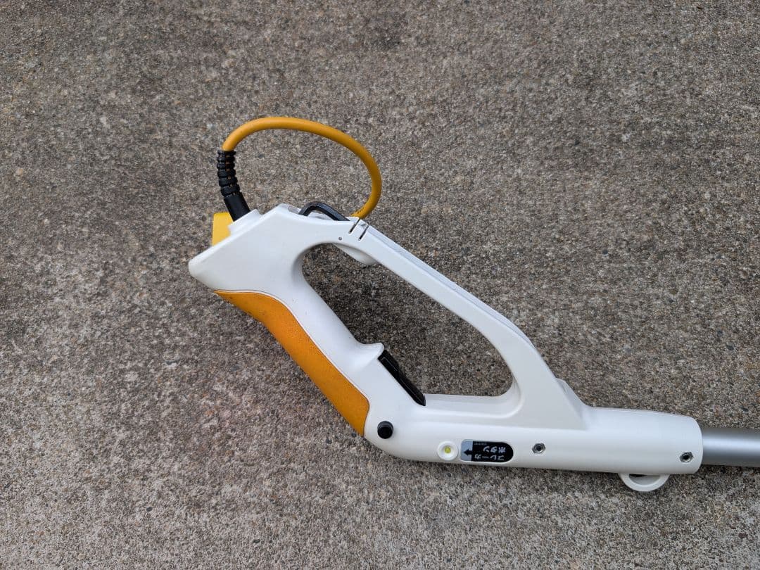 RYOBI 電動芝刈り機 AK-3710