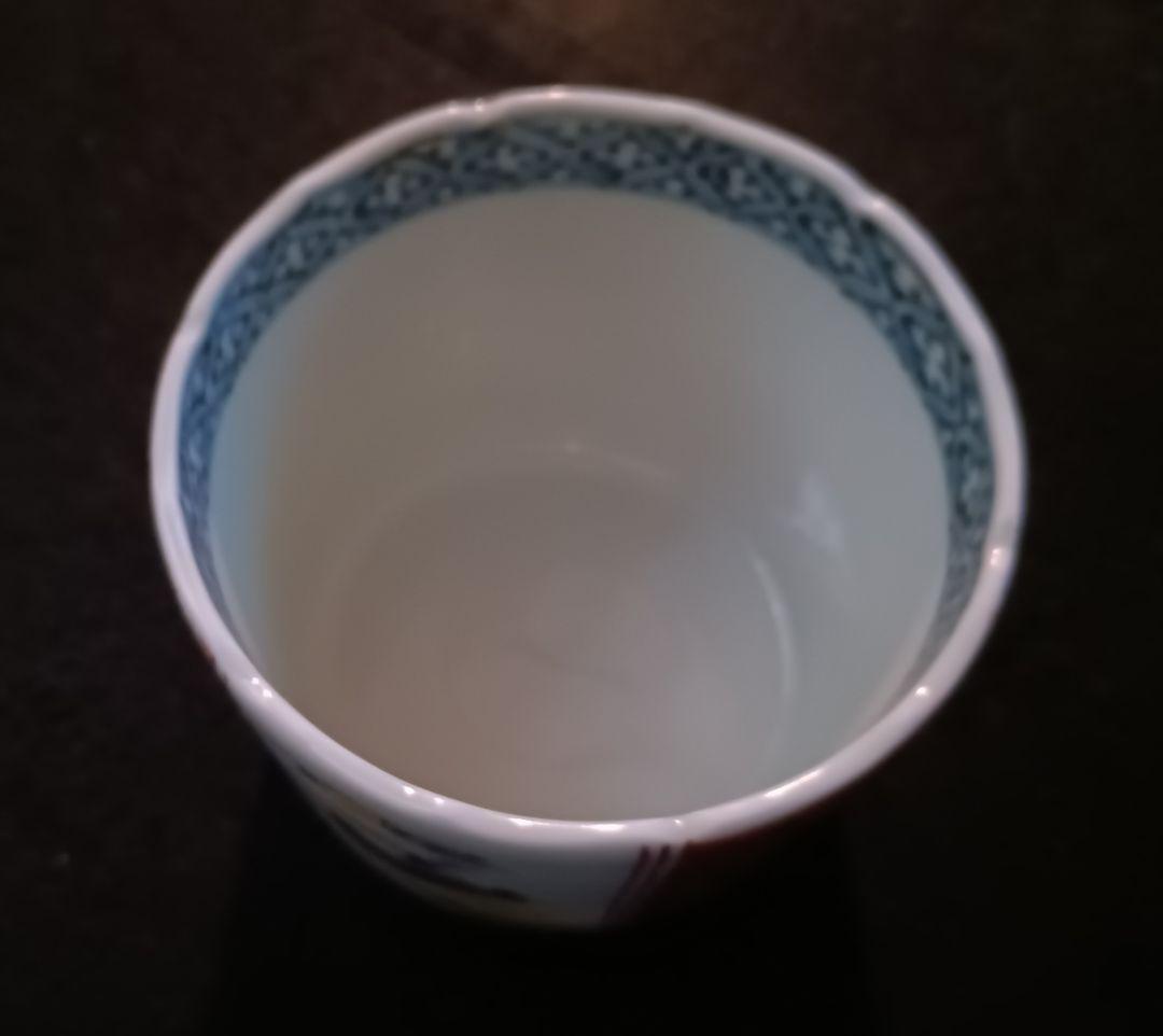 【古伊万里】蕎麦猪口　染付　色絵　山間風景図　花草文