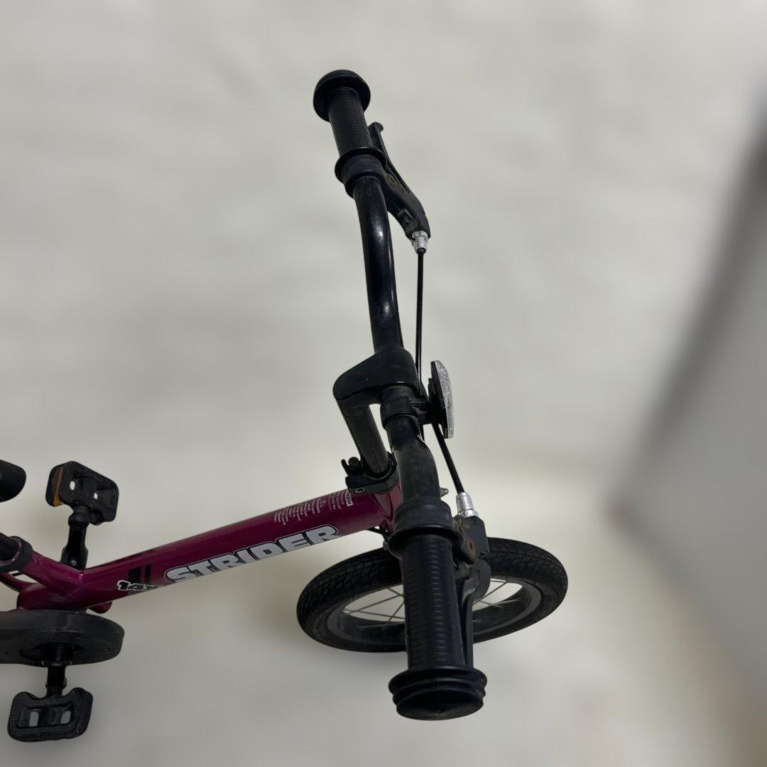 美品　ストライダー STRIDER 14x ペダルキット付属 ピンク　スタンド付