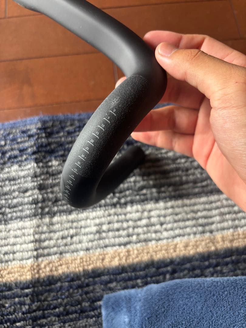 S-WORKS CARBON SHALLOW ROAD BAR 幅380m