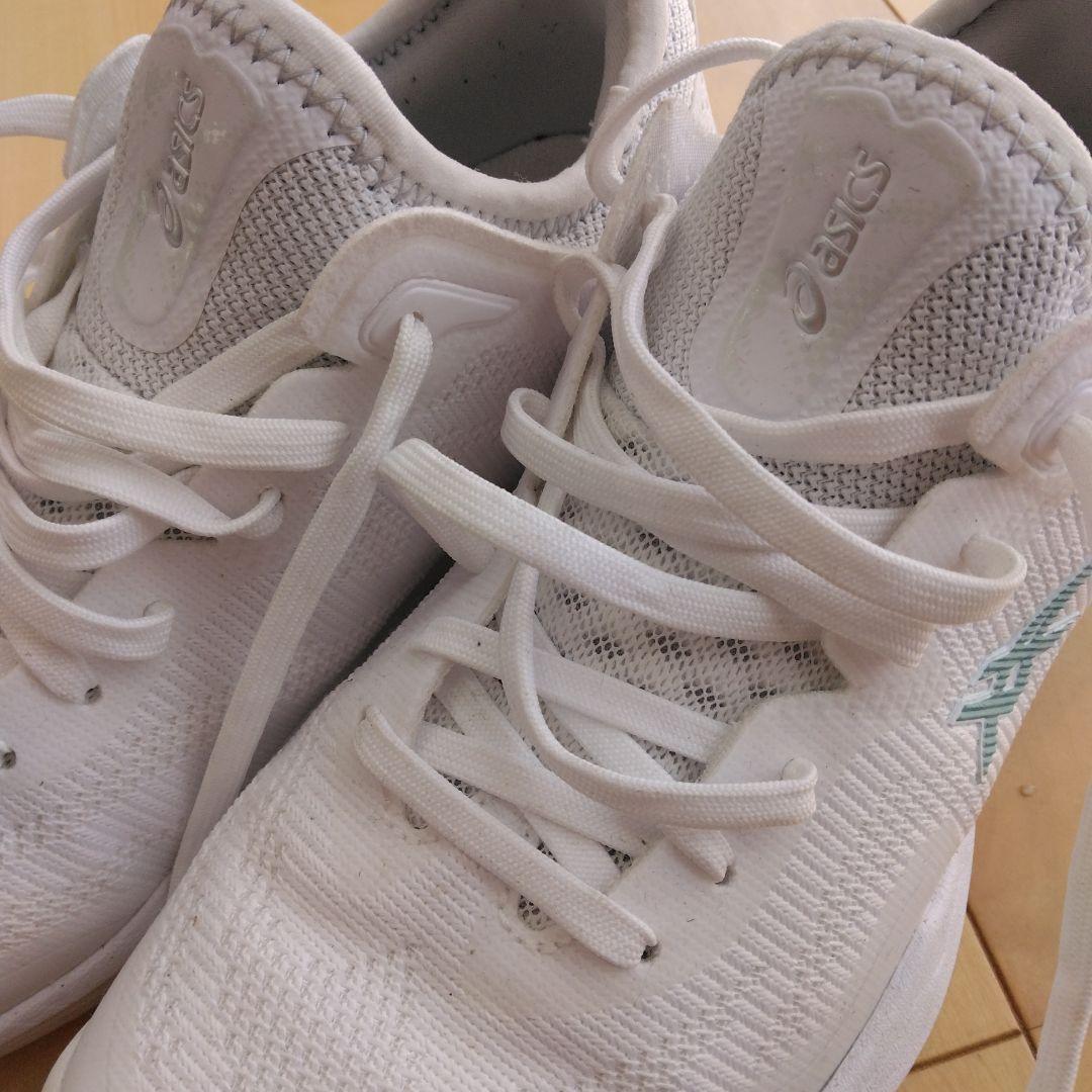 美品　asics バスケットボールシューズ 23センチ